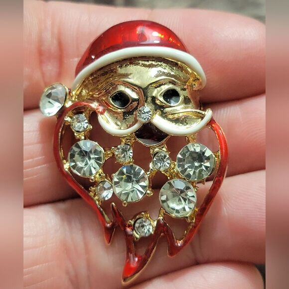 Austrian Crystal Santa Brooch - Picture 7 of 8